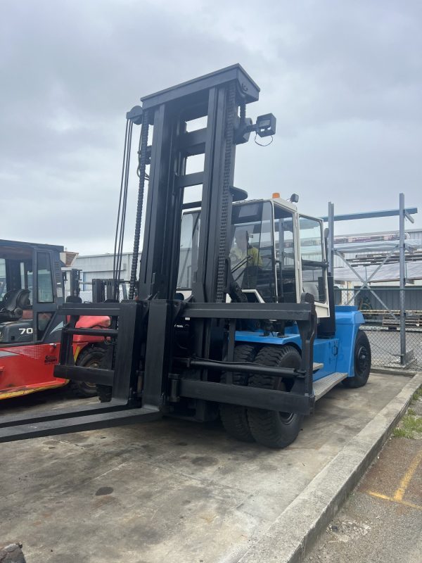 SMV 16000kg at 1200mm load centre diesel forklift - Image 4