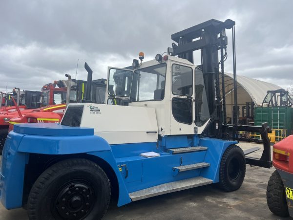 SMV 16000kg at 1200mm load centre diesel forklift - Image 2