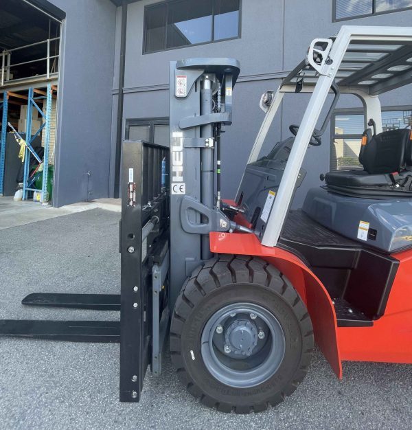 New 5 Tonne Forklift