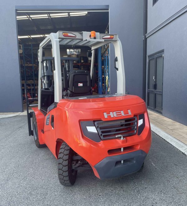 New 5 Tonne Forklift