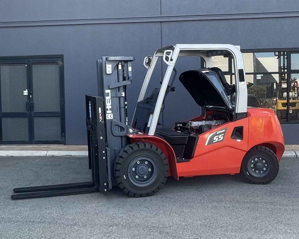 New 5 Tonne Forklift