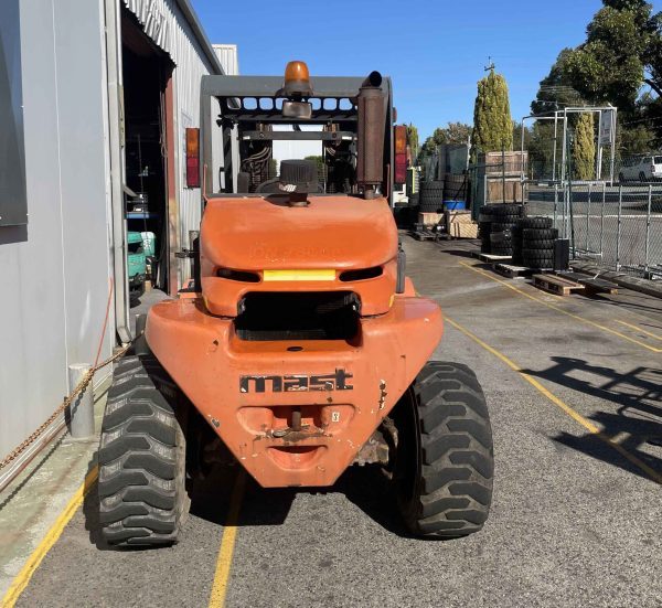 rough terrain forklift