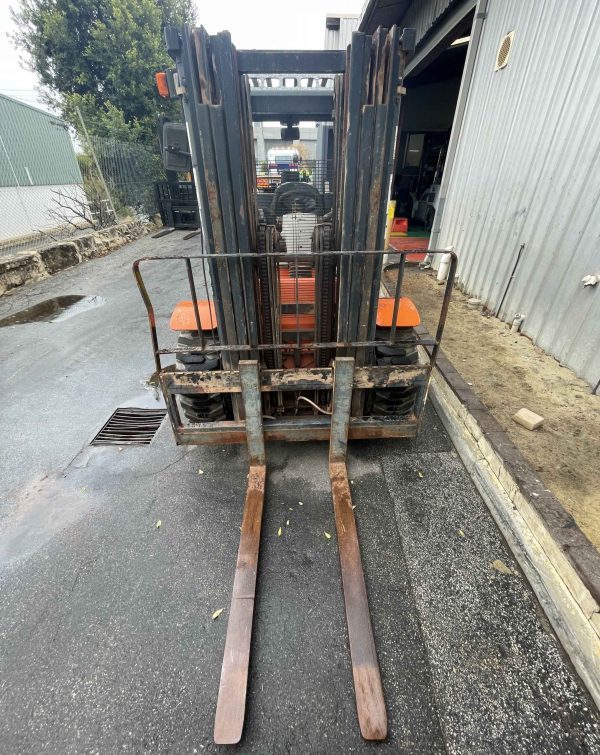 rough terrain forklift