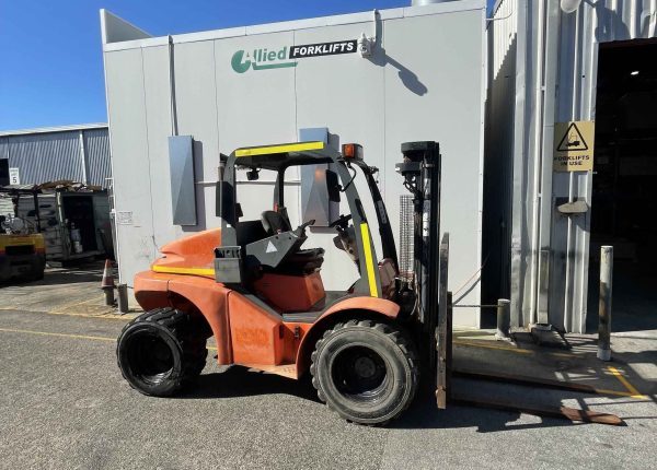 rough terrain forklift