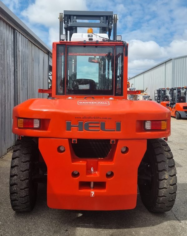 Heli light series 12,000kg forklift diesel engine - Image 9