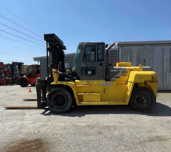 Hyundai 16000kg diesel forklift with 3010mm 2 stage mast and sideshift ...