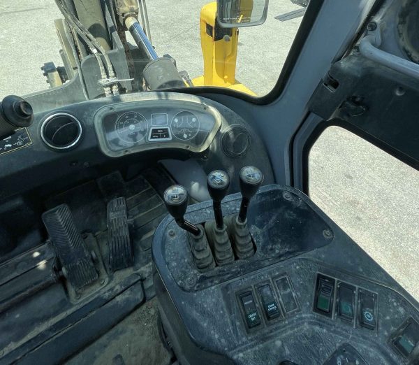 Hyundai 16T Forklift