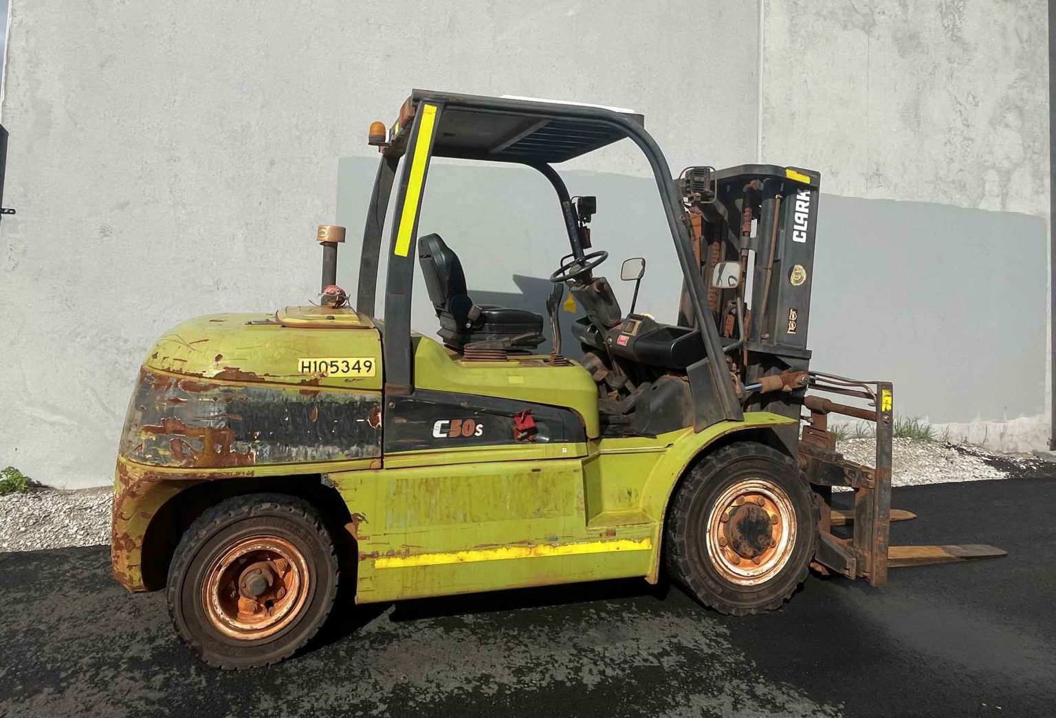 Clark 5000kg Capacity Diesel Forklift With 3 Stage Mast, Sideshift 