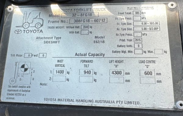 Toyota 1800kg LPG Forklift with 3 stage mast and sideshift - Image 6