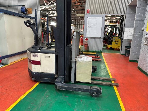 Crown model WR3000 1500kg walk behind battery electric reach stacker - Image 2