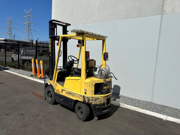 Hyster 1.5T LPG Forklift with 3700mm Mast - Image 3