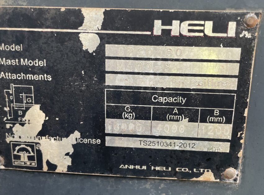 Heli 18000kgs diesel forklift with 4000mm 2 stage mast, sideshift, fork positioner, & air-con - Image 14