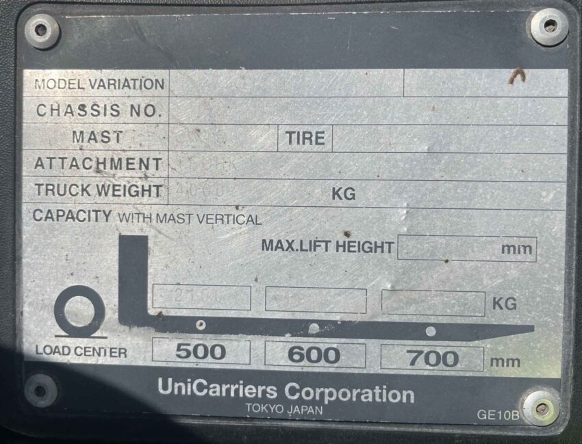 Nissan 2500kg LPG forklift with 4500mm 3 stage mast & sideshift - Image 6