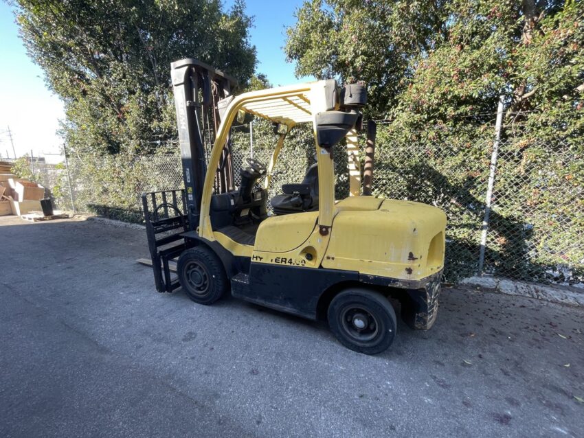Hyster 4000kg diesel forklift with 4250mm 2 stage mast, sideshift & fork positioner - Image 4