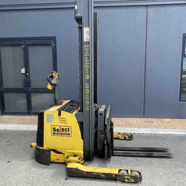 Select battery electric stacker with 1350kg lift capacity & 4m lift height