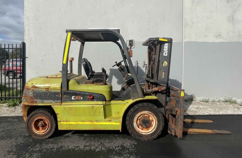 Clark 5000kg capacity diesel forklift with 3 stage mast, sideshift, fork positioner, & fire extinguisher