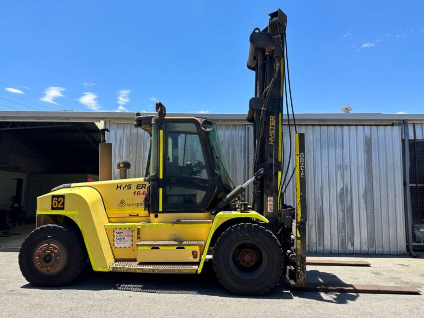 Hyster 16,000kg diesel forklift