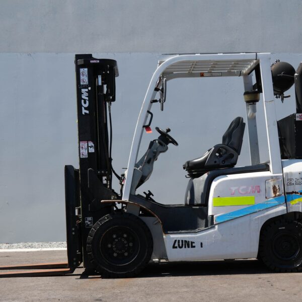 TCM 2500kg Class 1 Zone 1 Flameproof Diesel Forklift with 4800mm mast