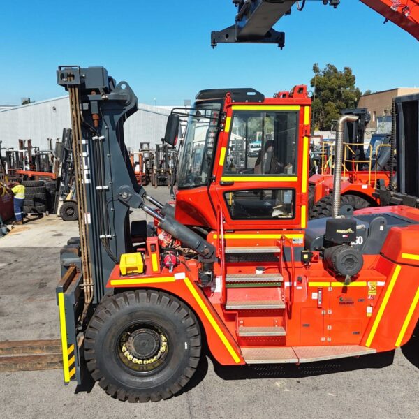 Heli 25000kg Diesel Container Handler. For Sale or Hire (2024 demo model)