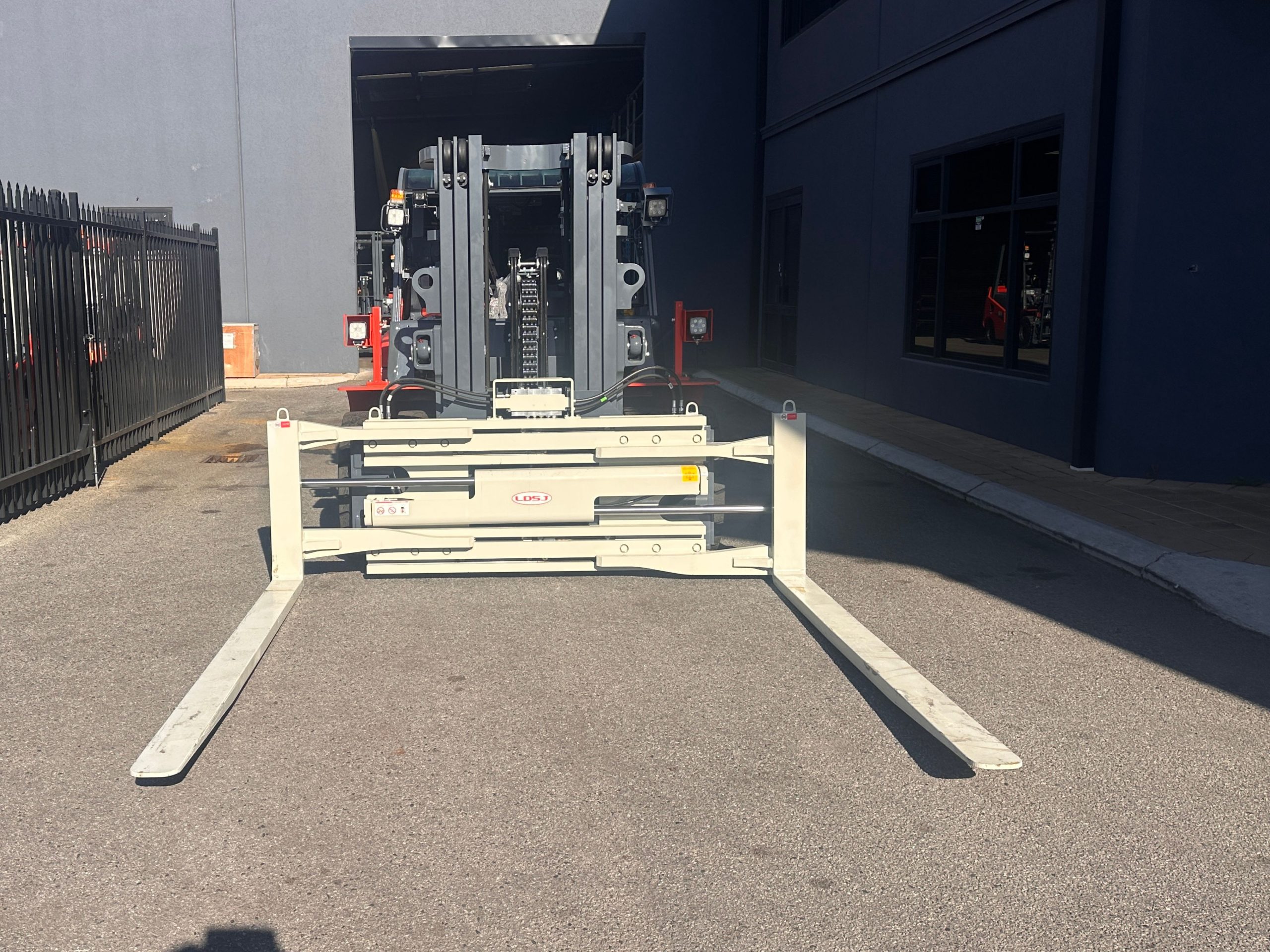 forklift for unloading containers